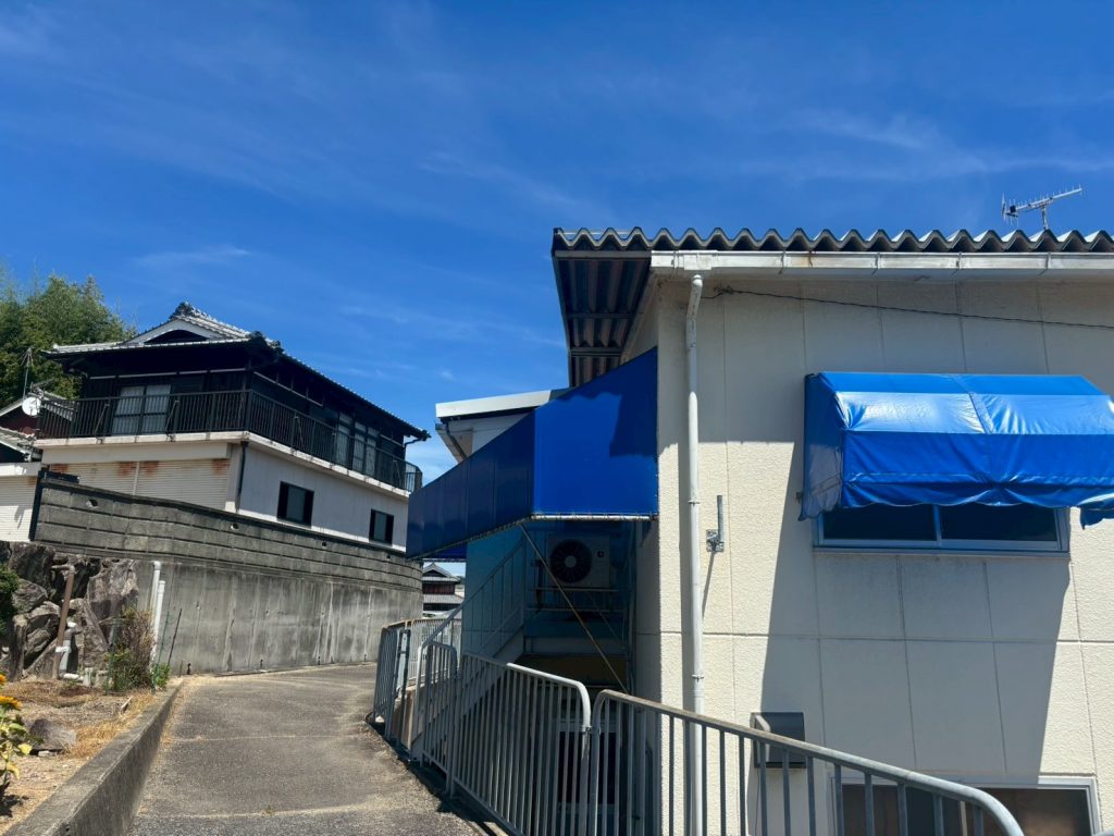 建物端部の外壁状況